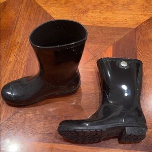 Ugg rain boots